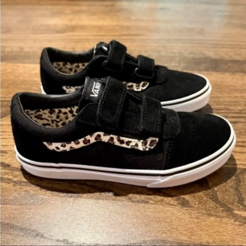 Vans Kids Black Suede Velcro Sneakers with Leopard Lining